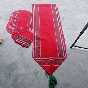 Christmas Holiday Place setting w/ Table Runner, napkins, and placemats